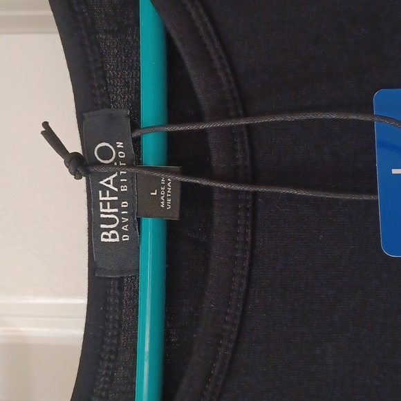 NEW BLOUSE - Picture 4 of 5